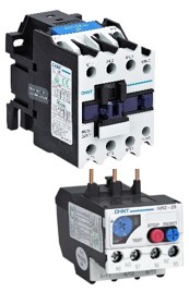 Imagen de un relé térmico acoplado al contactor